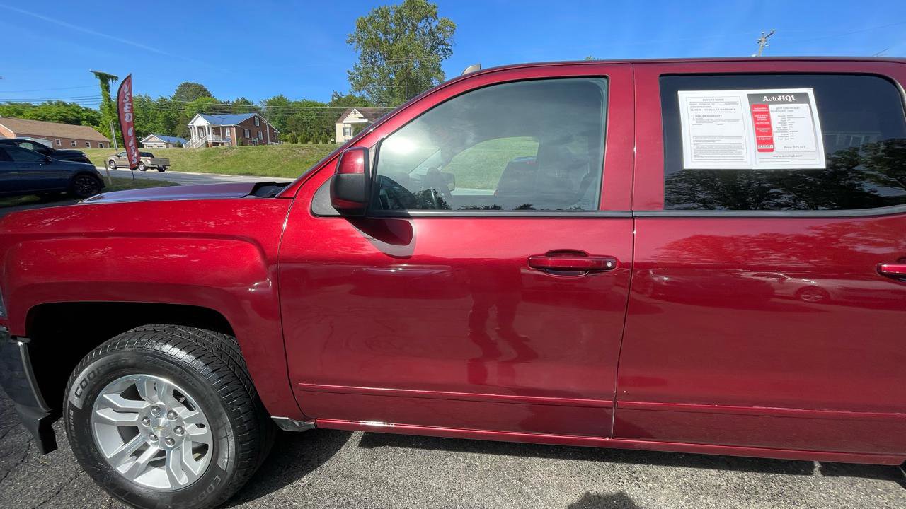 Used 2017 Chevrolet Silverado 1500 LT w/ All Star Edition AWD/4WD image 3
