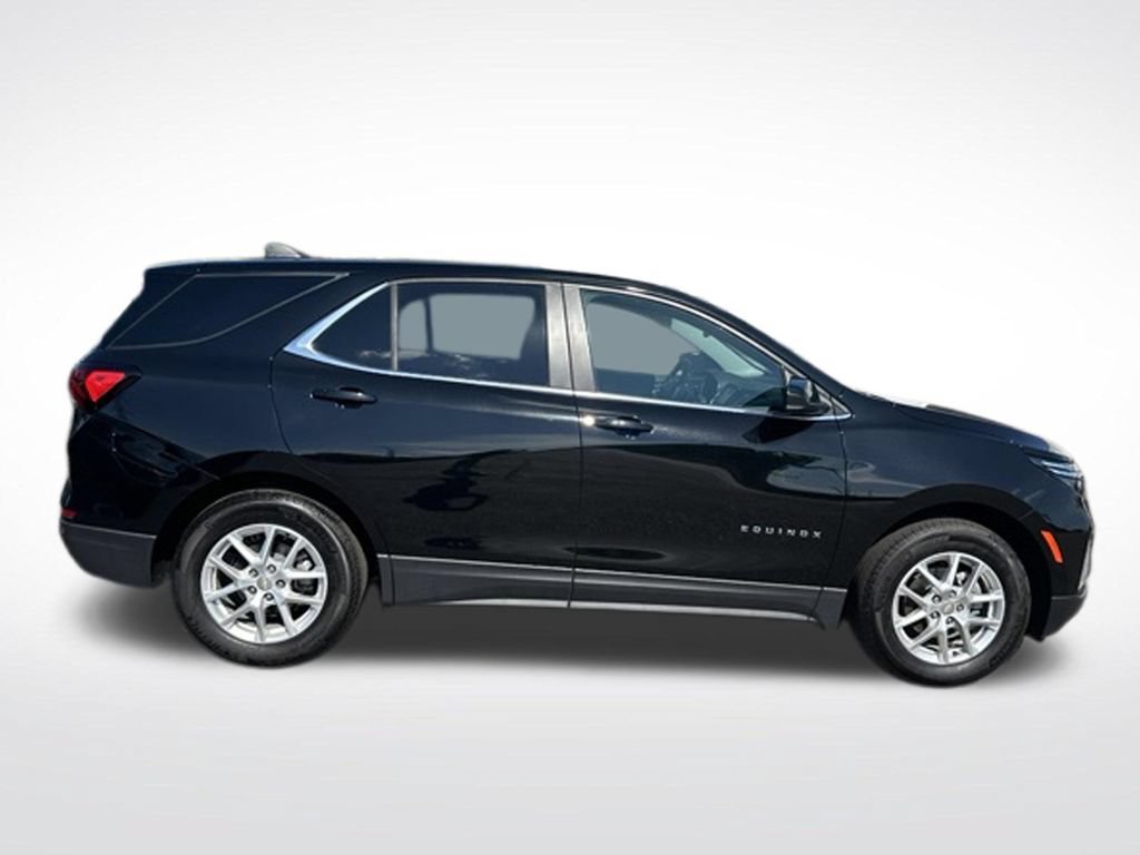 Used 2023 Chevrolet Equinox LT FWD image 9