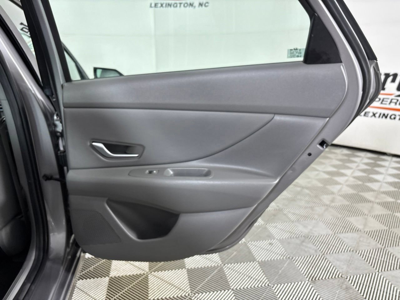 Used 2024 Hyundai Elantra SEL w/ Convenience Package FWD image 26
