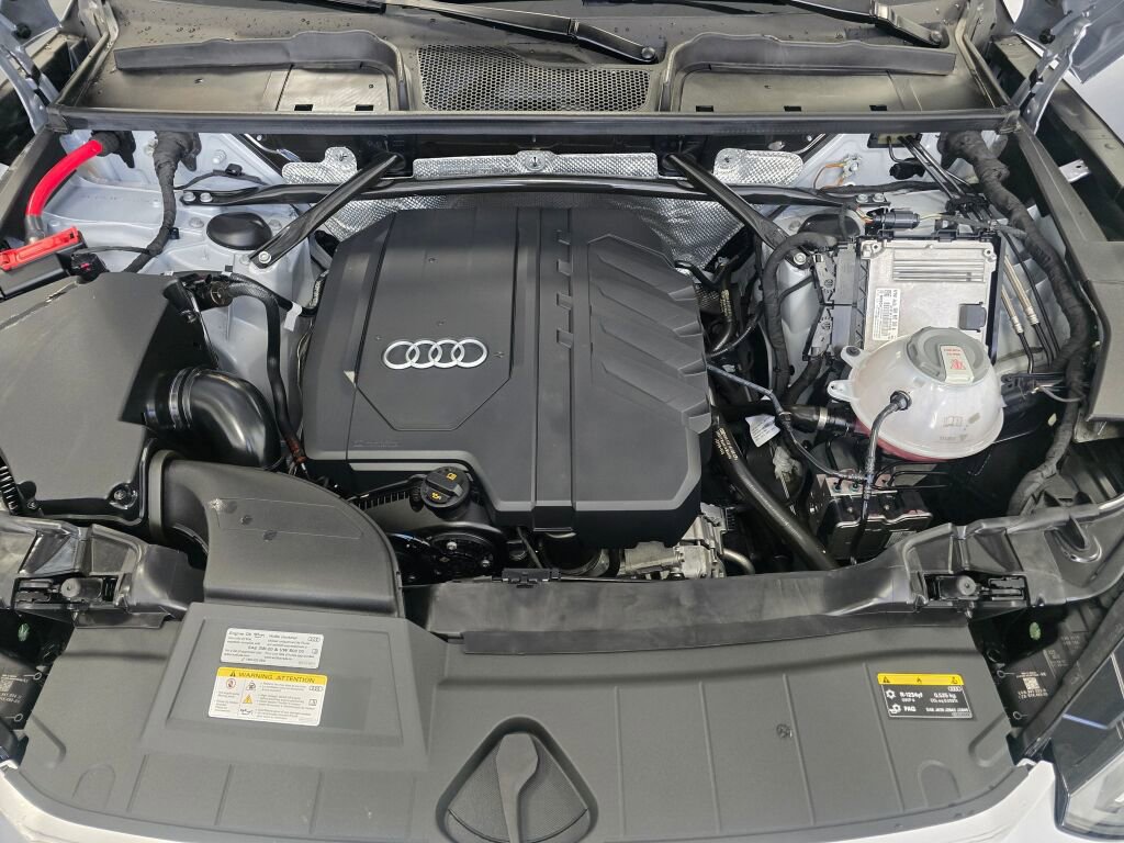Used 2023 Audi Q5 2.0T Premium w/ Convenience Package image 10