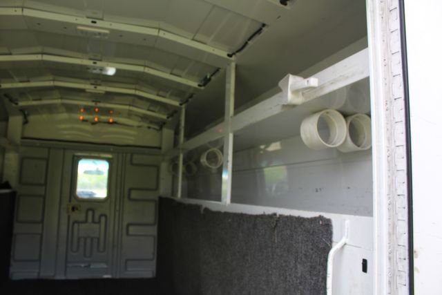 Used 2022 Ford E-350 and Econoline 350 Super Duty w/ Power Windows & Locks Group image 14