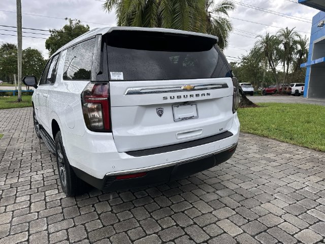 Used 2024 Chevrolet Suburban LT RWD image 35