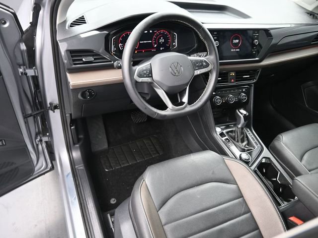 Used 2024 Volkswagen Taos SEL image 17