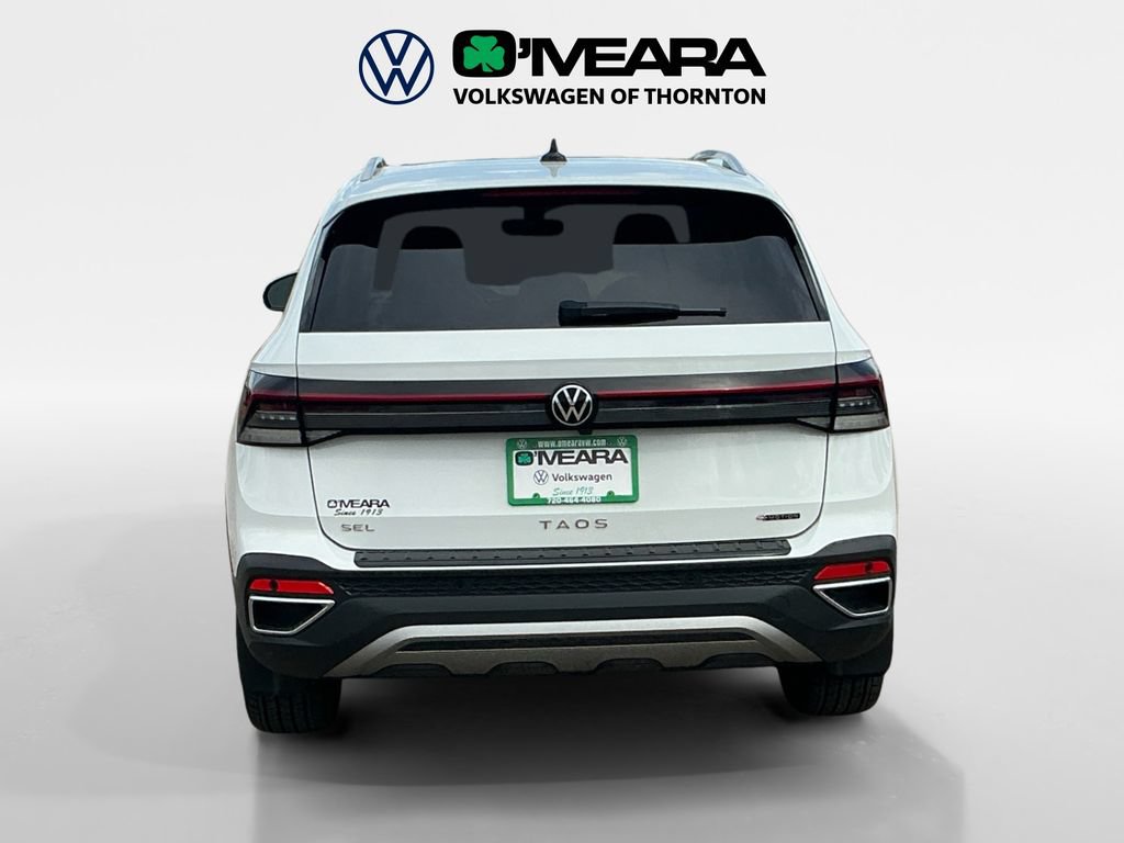 Used 2025 Volkswagen Taos SEL w/ Taos Adventure Package (SXB) AWD/4WD image 4