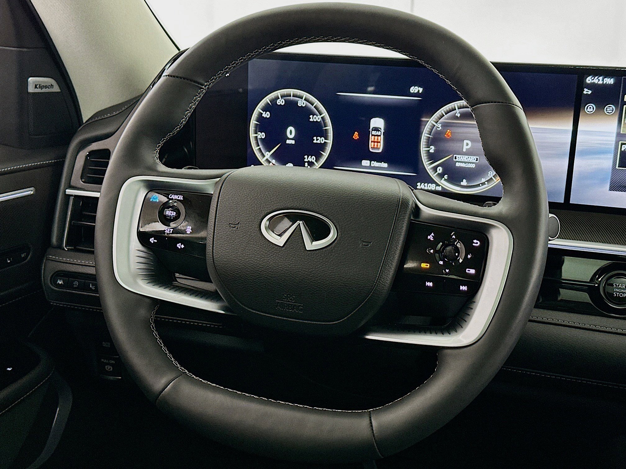 Used 2025 INFINITI QX80 Luxe AWD/4WD image 8
