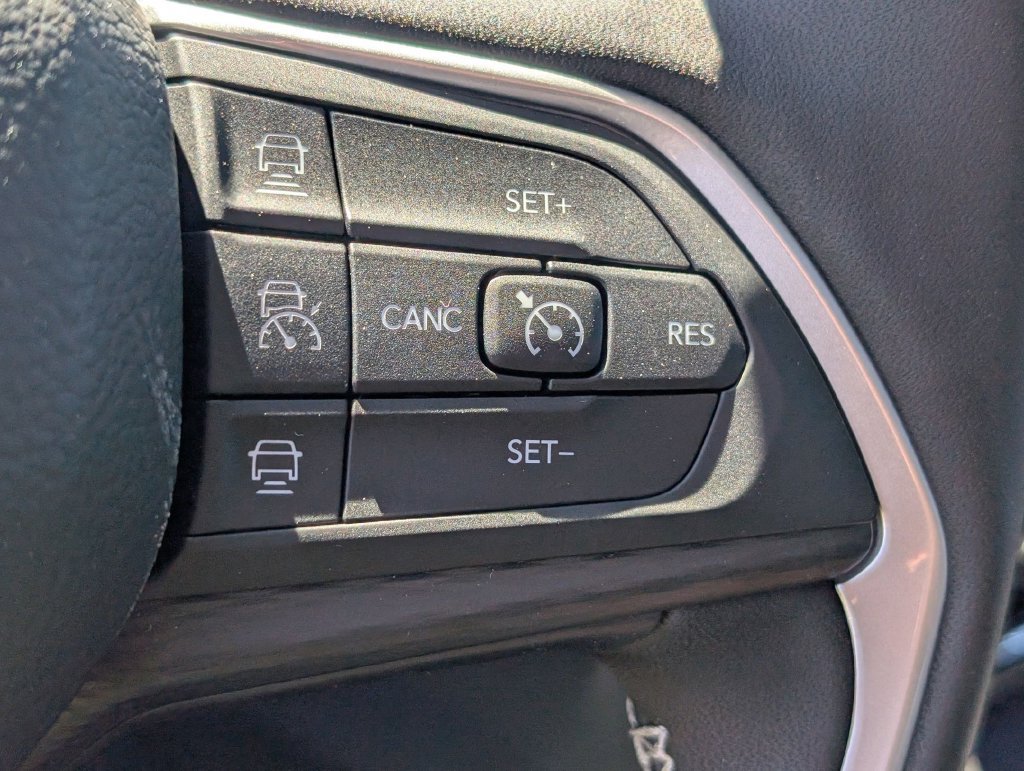 New 2026 Jeep Grand Cherokee Laredo X AWD/4WD image 16