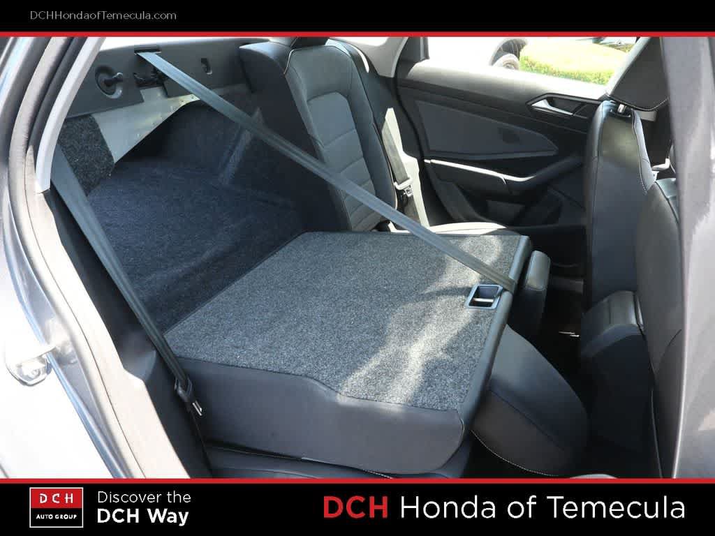 Used 2025 Volkswagen Jetta SE FWD image 22