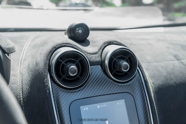 Used 2018 McLaren 570S Spider image 25