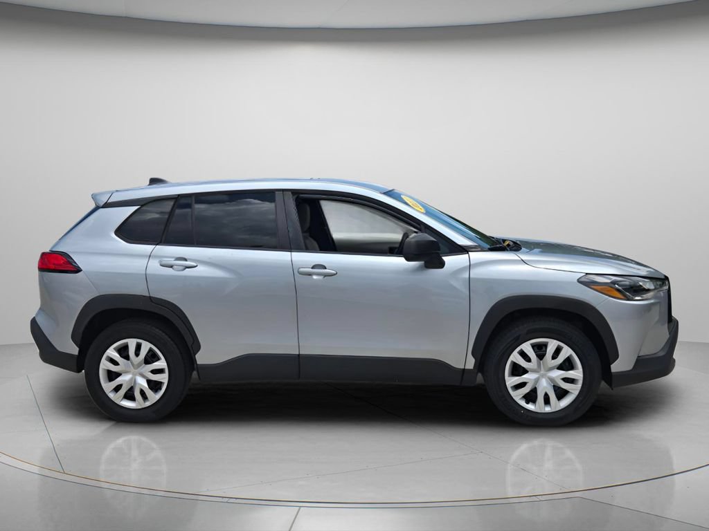 Used 2023 Toyota Corolla Cross L FWD image 8