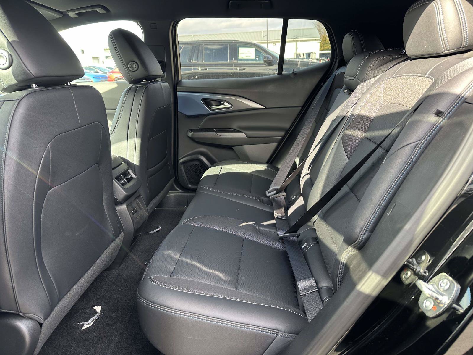 New 2026 Chevrolet Equinox EV LT w/ Convenience Package II FWD image 22