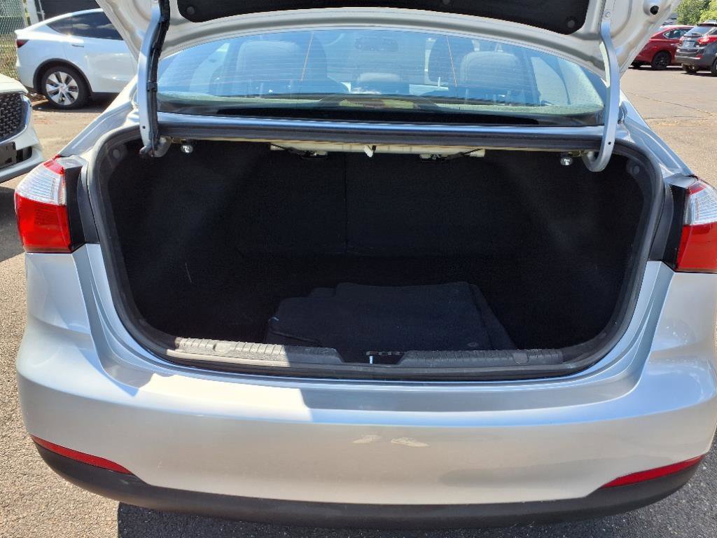 Used 2016 Kia Forte LX w/ LX Popular Plus Package image 19