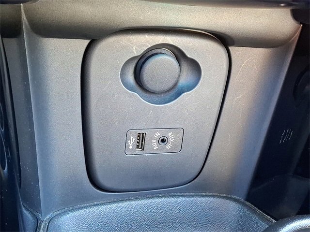 Used 2017 MINI Cooper S image 25