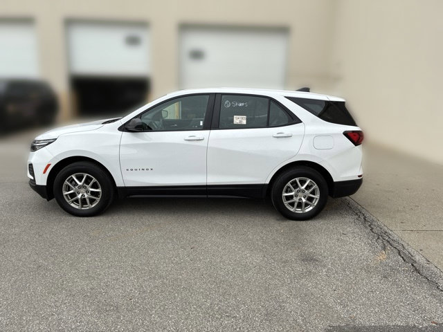 Used 2024 Chevrolet Equinox LS AWD/4WD image 13