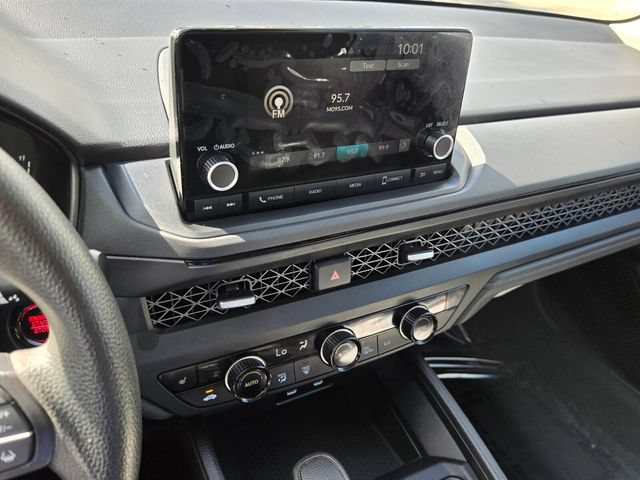 Used 2025 Honda Accord SE image 17