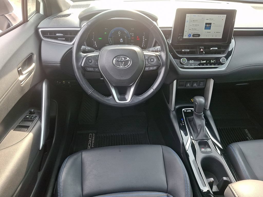 Used 2023 Toyota Corolla Cross AWD Hybrid w/ Convenience Package image 11