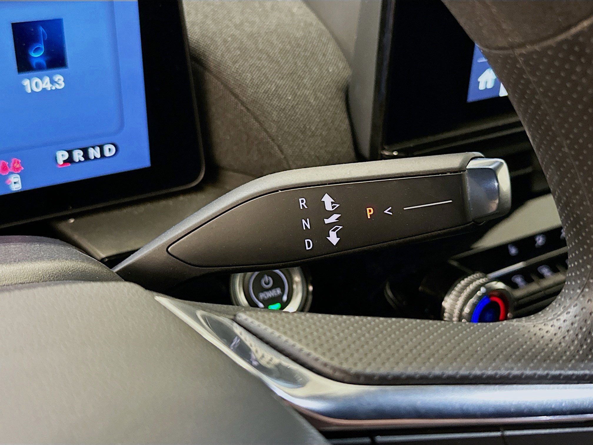 Used 2024 Honda Prologue EX image 25