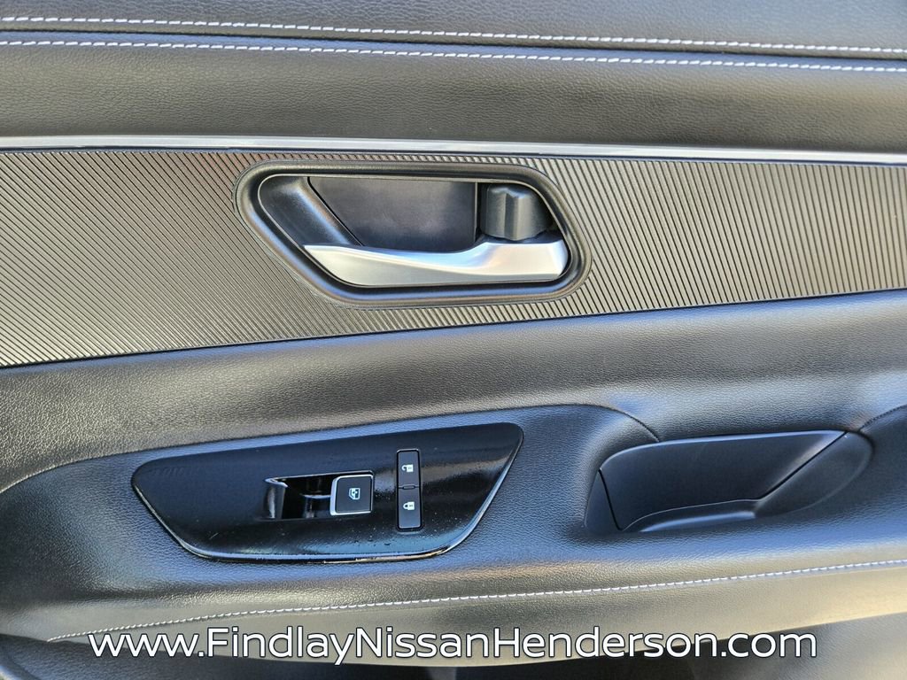 Used 2025 Nissan Murano SV image 18