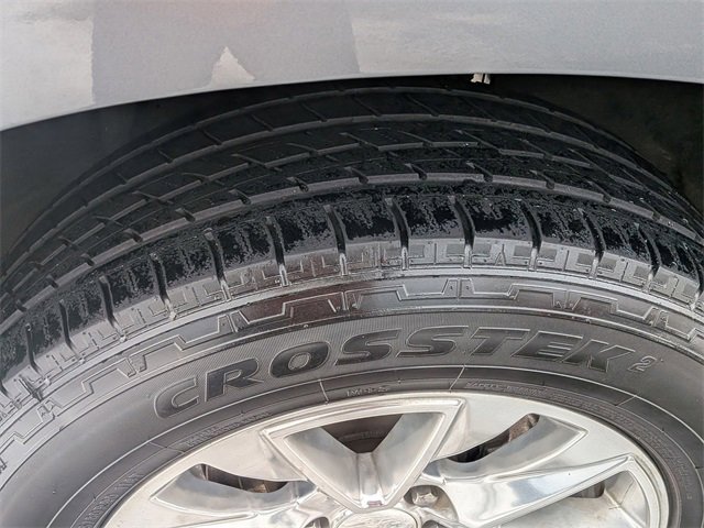 Used 2021 Chevrolet Suburban Premier w/ Premium Package image 11