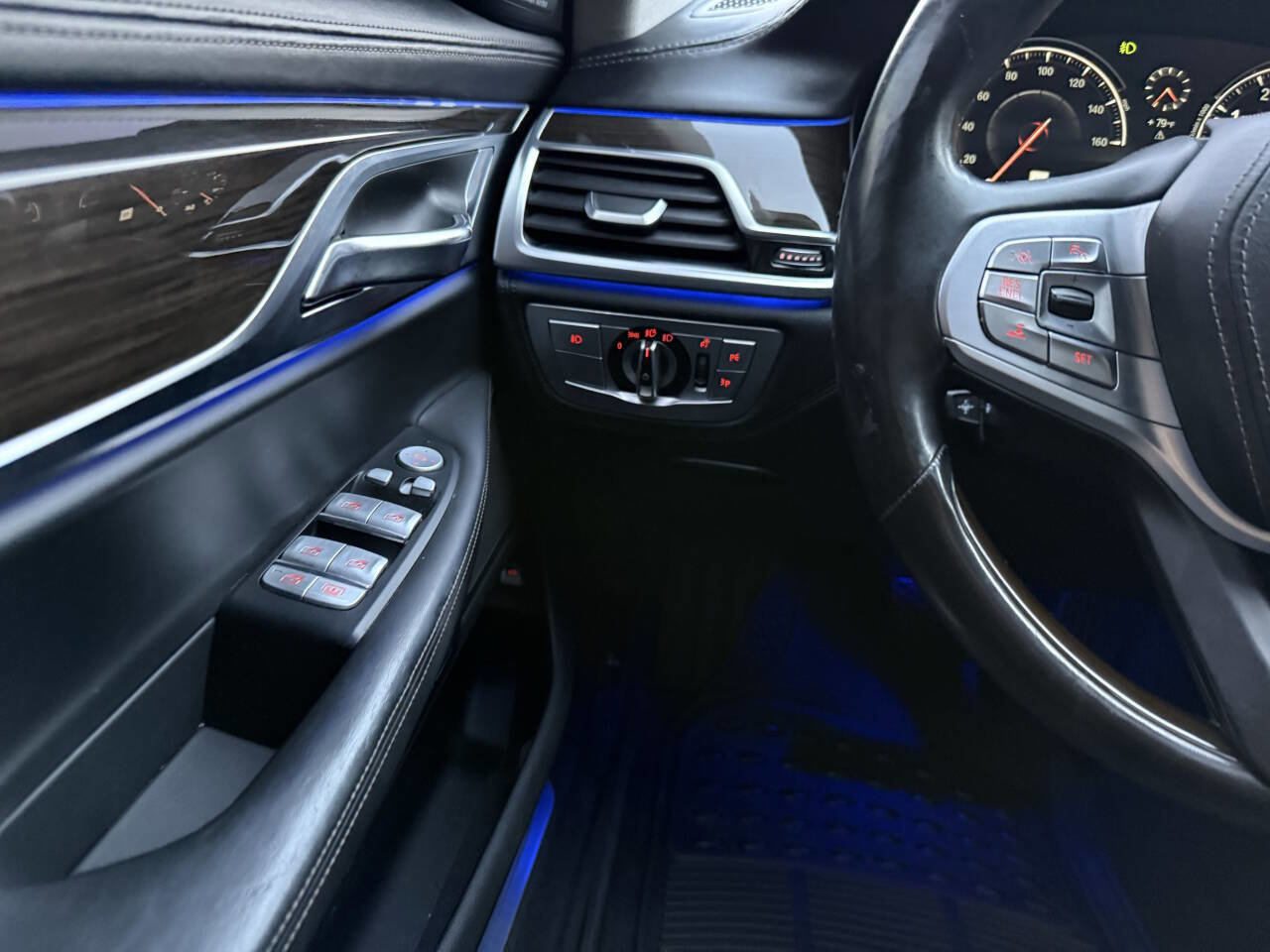 Used 2016 BMW 750i xDrive image 40