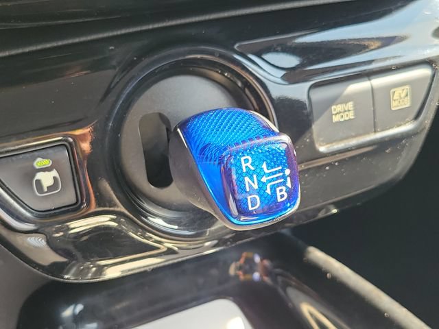 Used 2016 Toyota Prius Three FWD image 31