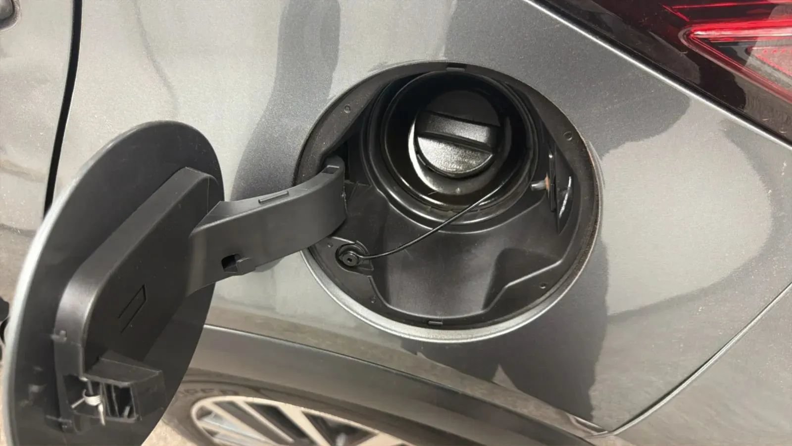 Used 2022 Nissan Kicks SV FWD image 30