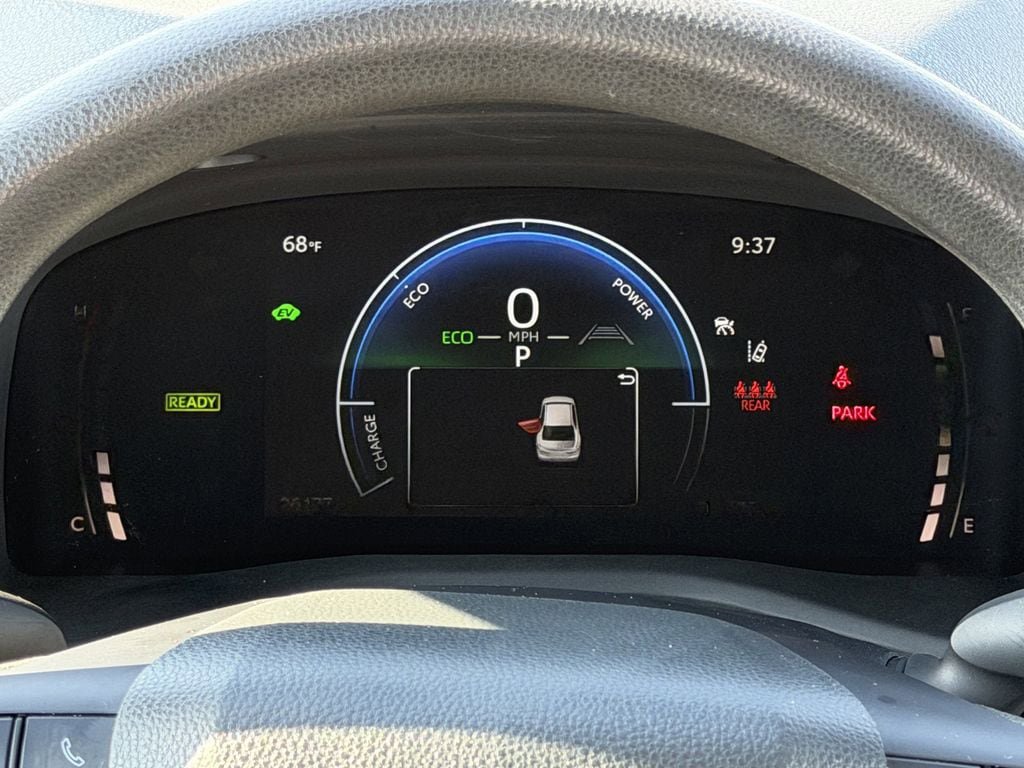 Used 2025 Toyota Camry LE FWD image 16