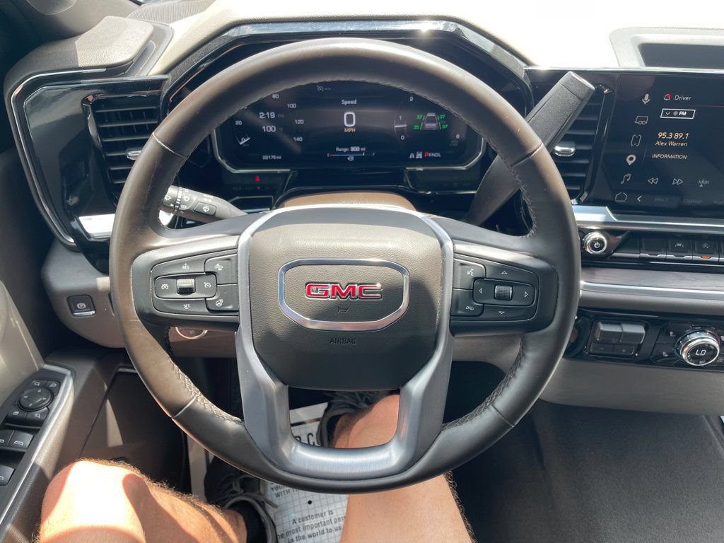 Used 2026 GMC Sierra 1500 SLT AWD/4WD image 15