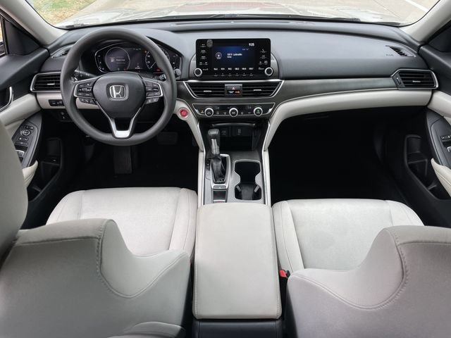 Used 2018 Honda Accord LX image 9