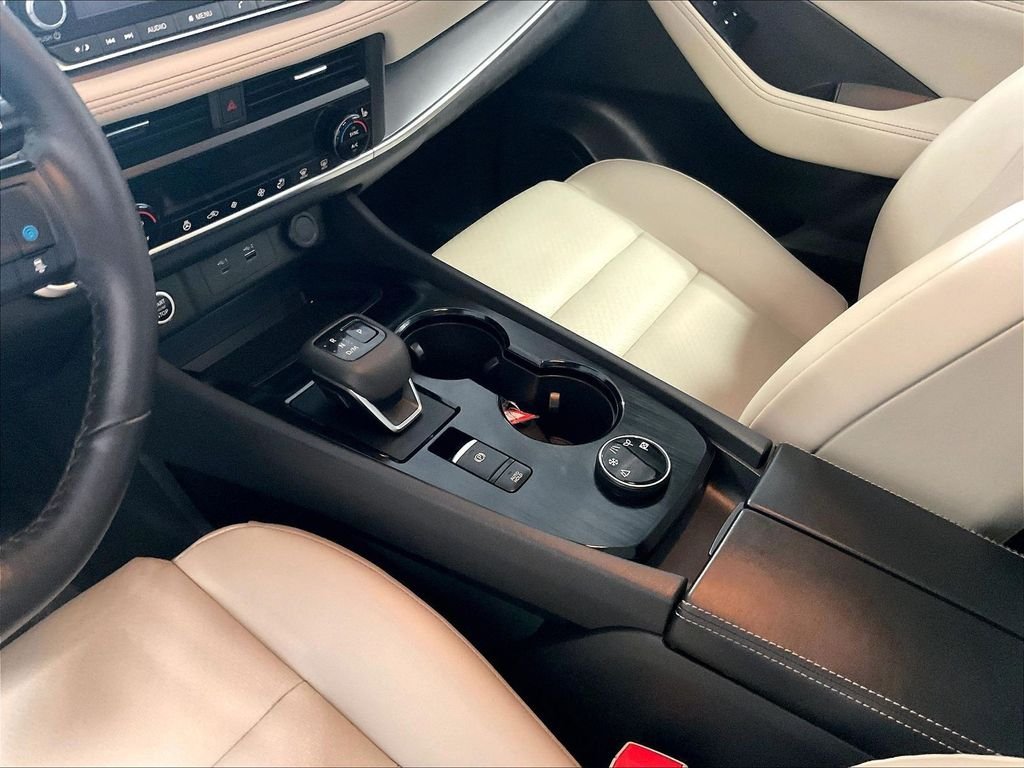 Certified 2023 Nissan Rogue SV w/ SV Premium B Package AWD/4WD image 20