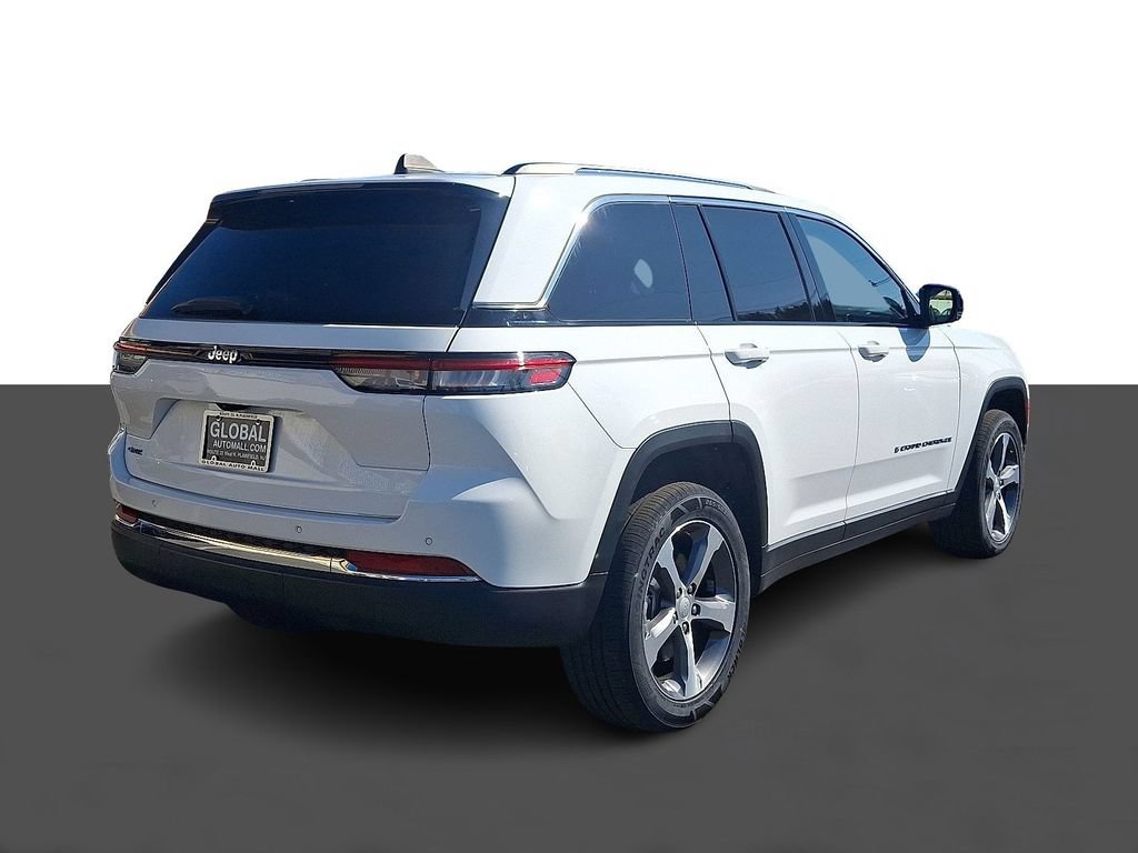 Used 2023 Jeep Grand Cherokee 4WD 4xe image 7