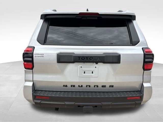 Used 2025 Toyota 4Runner SR5 image 10
