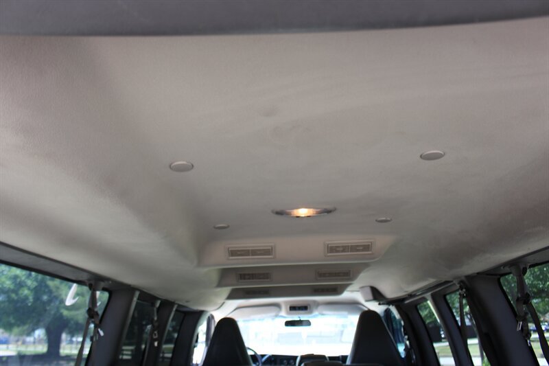 Used 2016 Chevrolet Express 3500 LT w/ LT Preferred Equipment Group RWD image 10