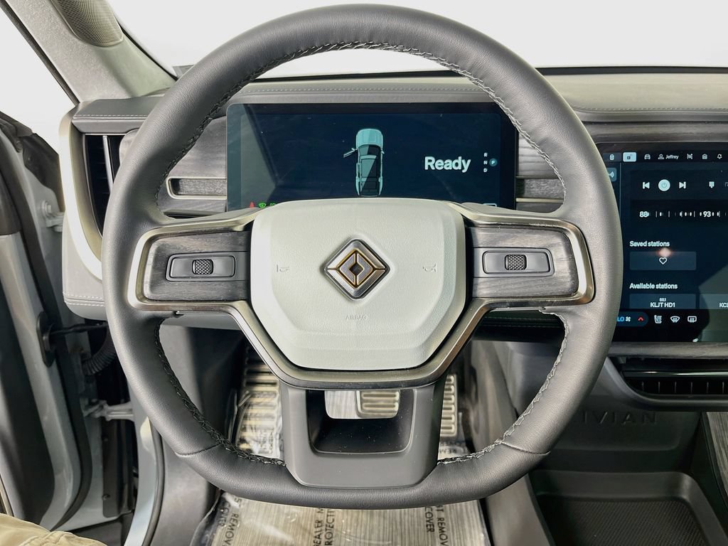Used 2024 Rivian R1S Adventure AWD/4WD image 13