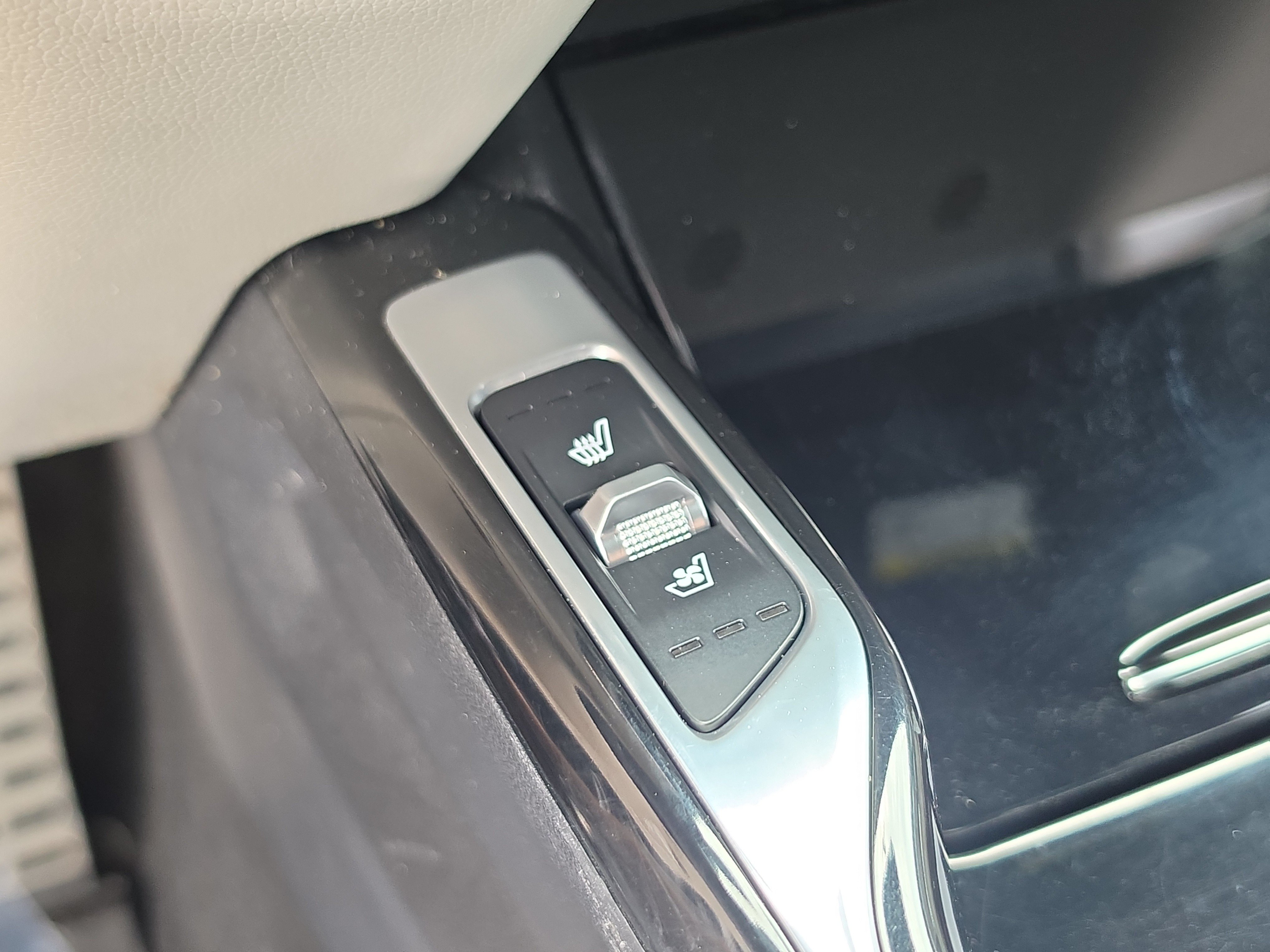 Certified 2022 Kia Sorento SX Prestige AWD/4WD image 27