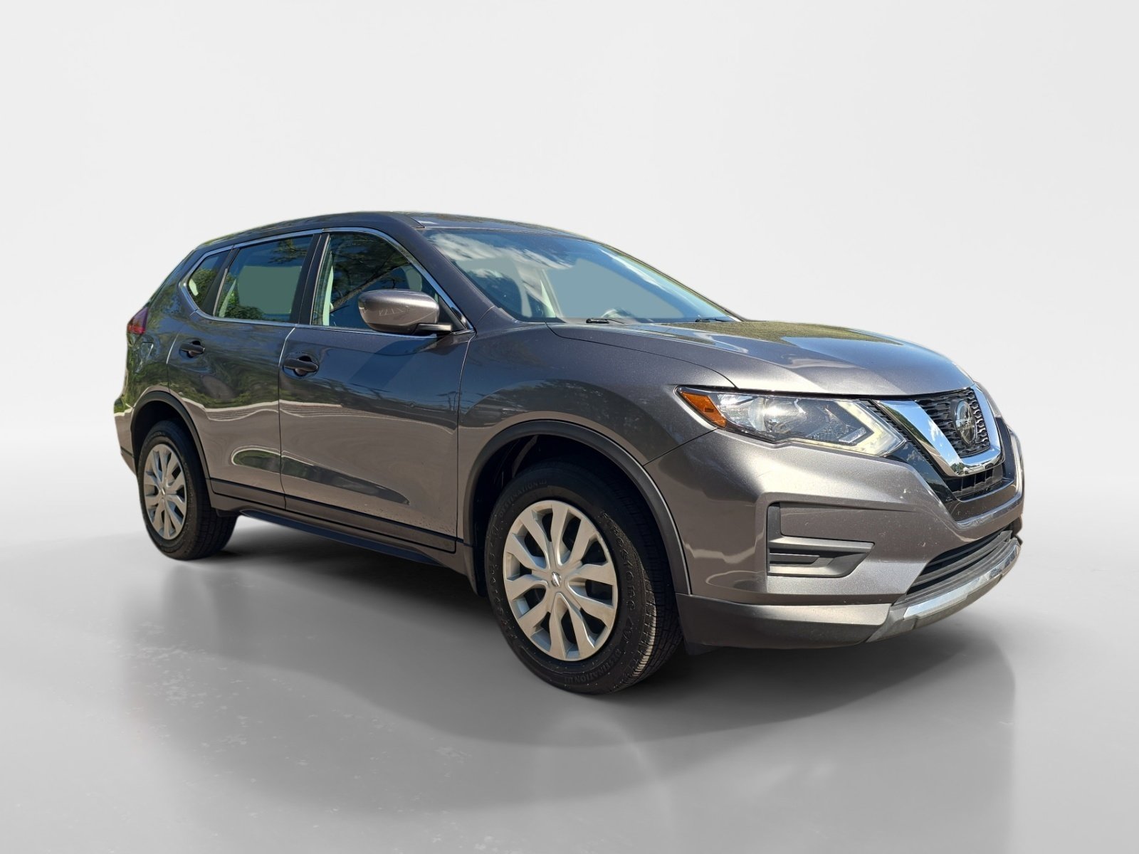 Used 2020 Nissan Rogue S FWD image 7