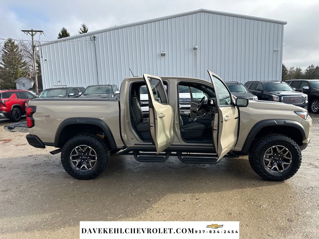 Used 2024 Chevrolet Colorado ZR2 image 31