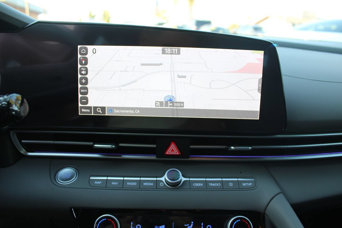Used 2024 Hyundai Elantra SEL FWD image 24