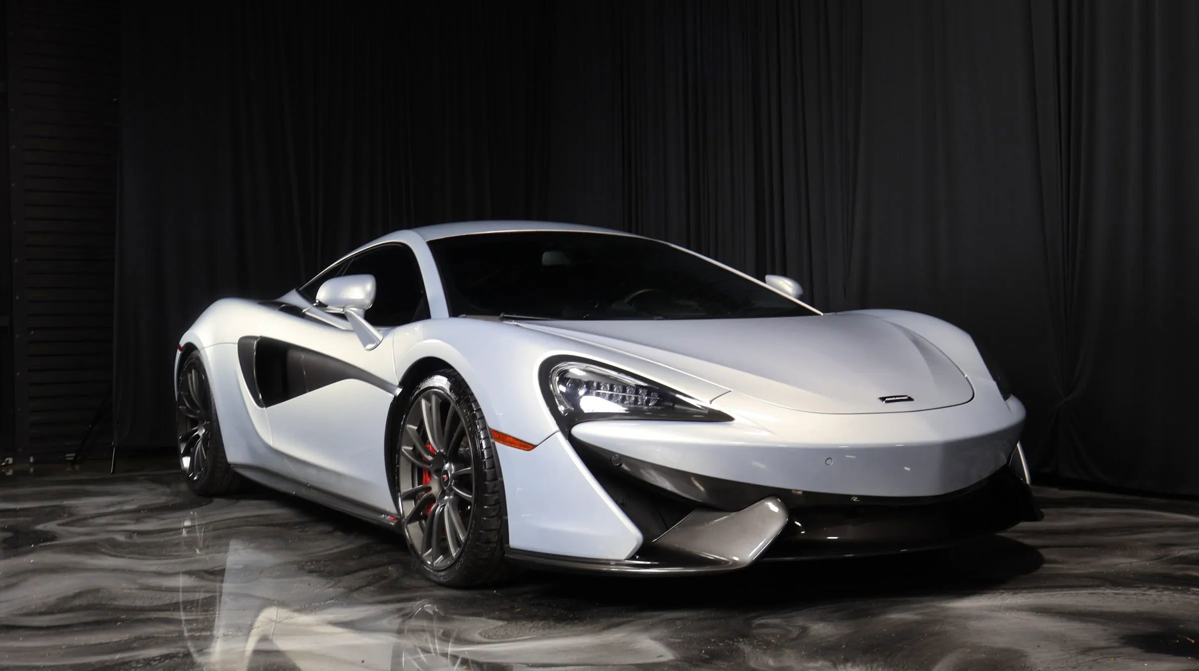 Used 2017 McLaren 570S Coupe RWD image 13