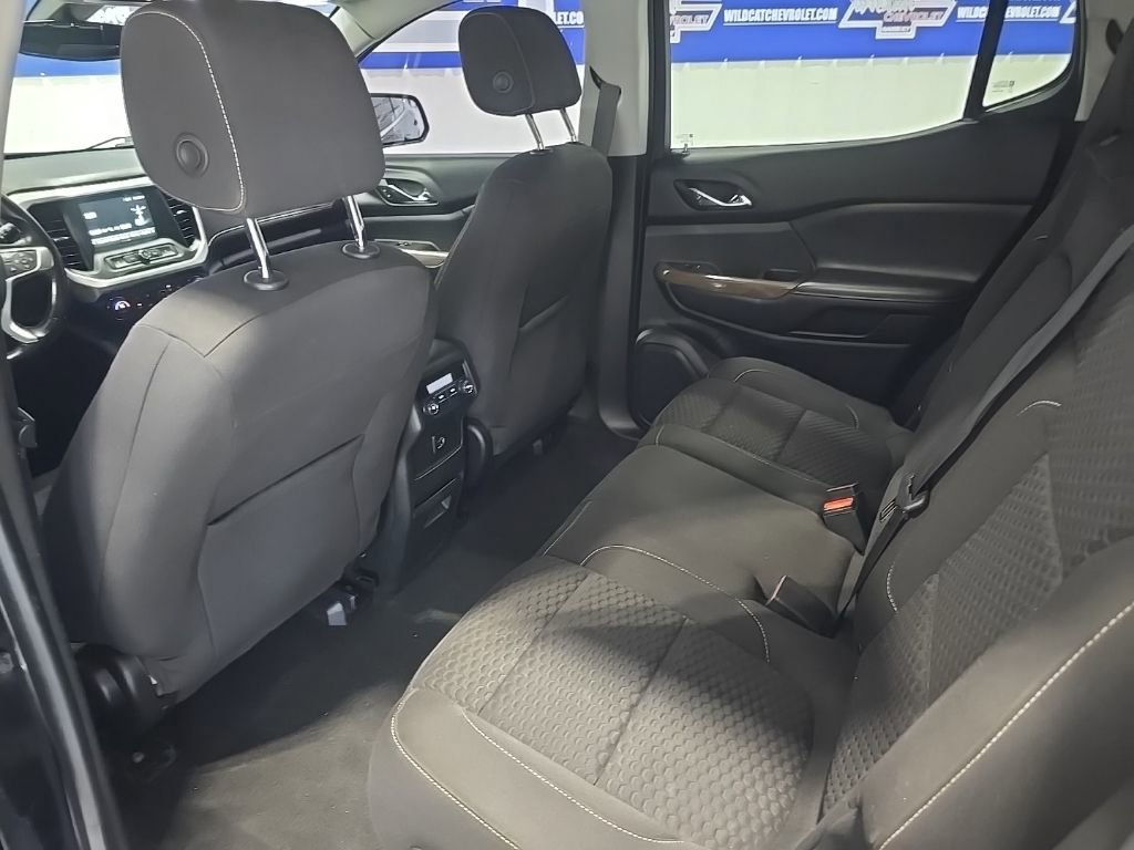 Used 2017 GMC Acadia SLE image 19