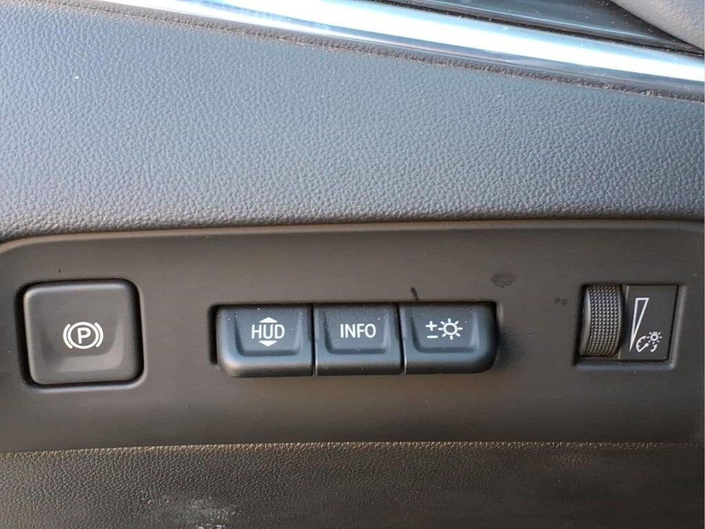 Used 2024 Buick Enclave Premium FWD image 24