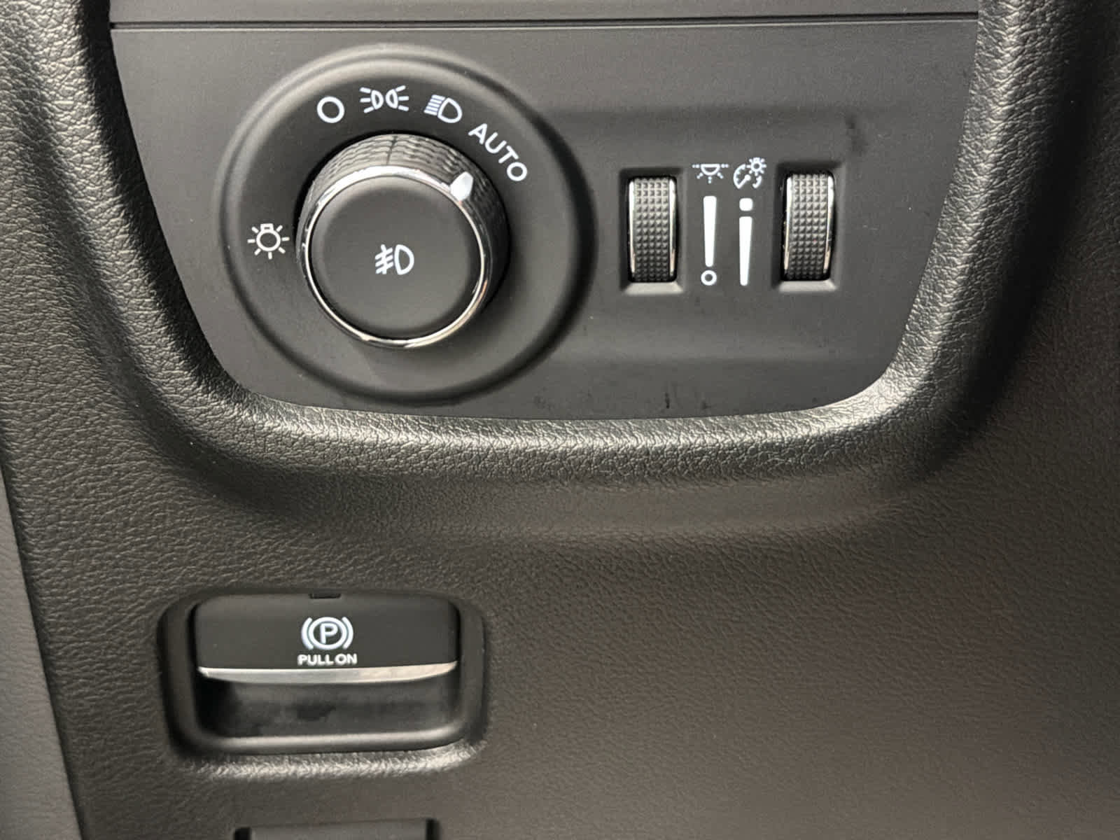 Used 2022 Jeep Grand Cherokee L Limited RWD image 42