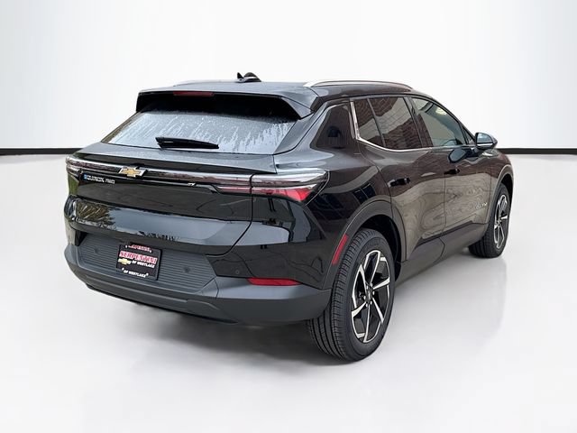 New 2026 Chevrolet Equinox EV LT AWD/4WD image 6