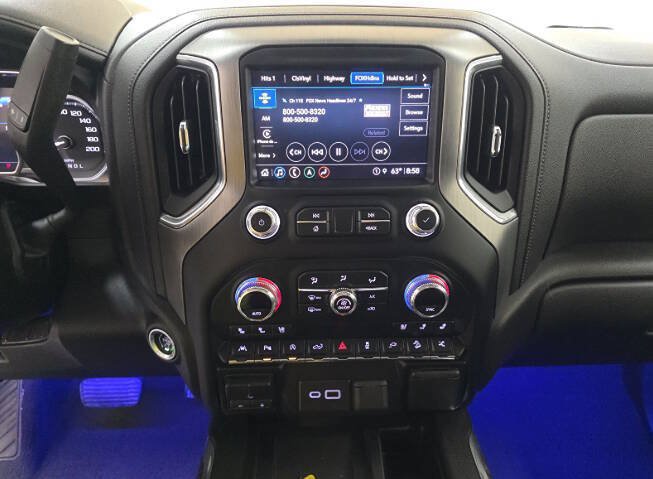 Used 2021 GMC Sierra 1500 Denali w/ Denali Ultimate Package AWD/4WD image 10