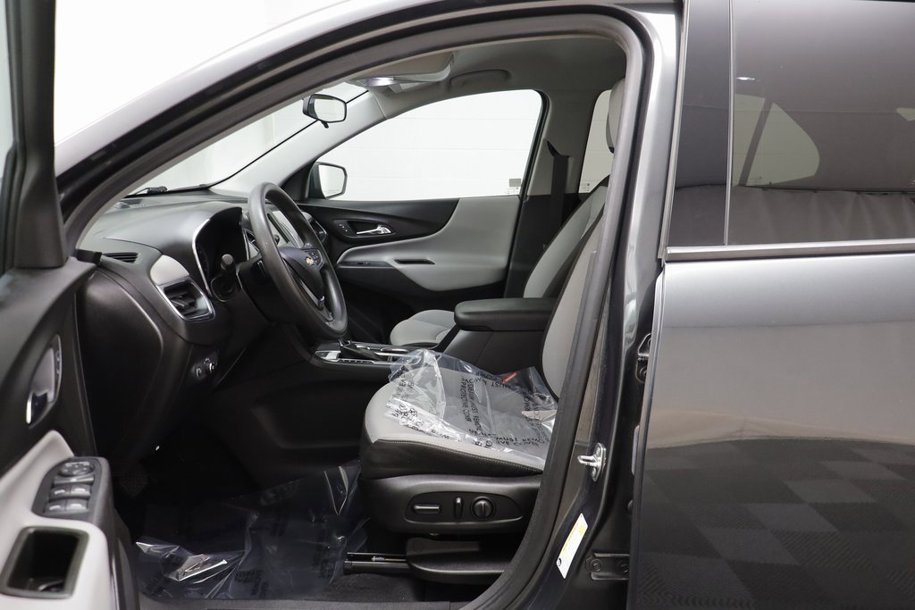 Used 2019 Chevrolet Equinox LS w/ LS Convenience Package image 5