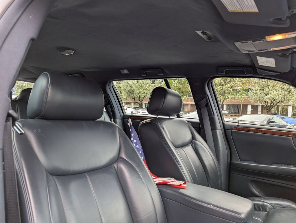 Used 2007 Cadillac DTS FWD image 28