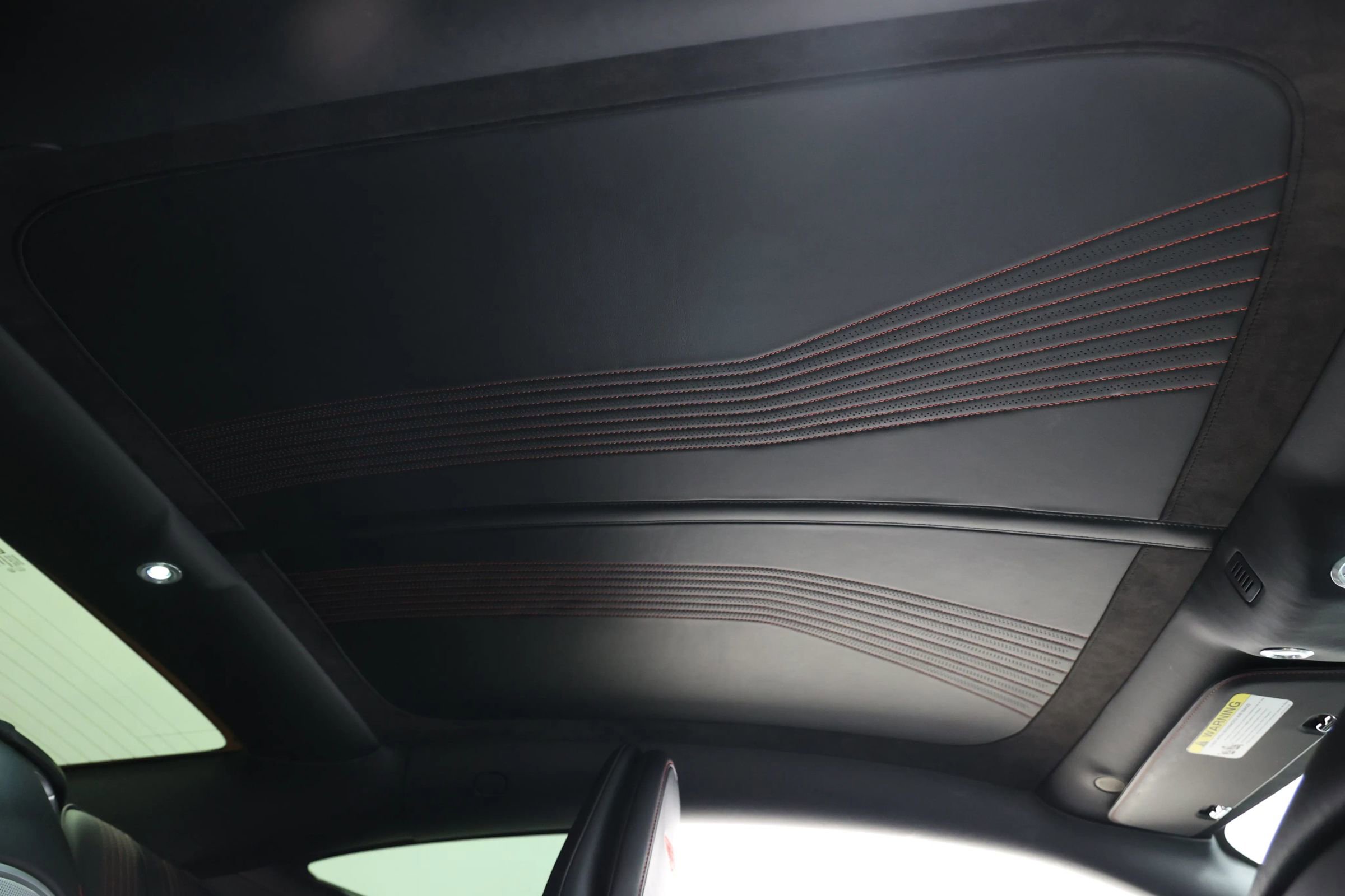 Used 2018 Aston Martin DB11 Coupe image 73