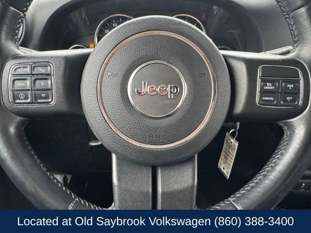 Used 2015 Jeep Wrangler Unlimited Sahara w/ Connectivity Group image 33