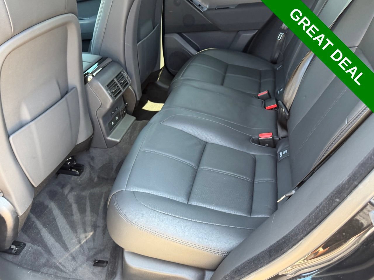 Used 2025 Land Rover Range Rover Velar Dynamic SE AWD/4WD image 36