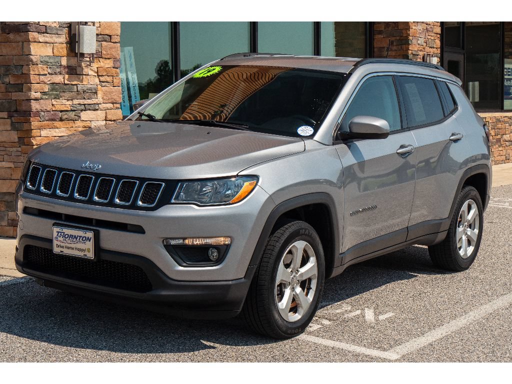 Used 2019 Jeep Compass Latitude w/ Cold Weather Group AWD/4WD image 7