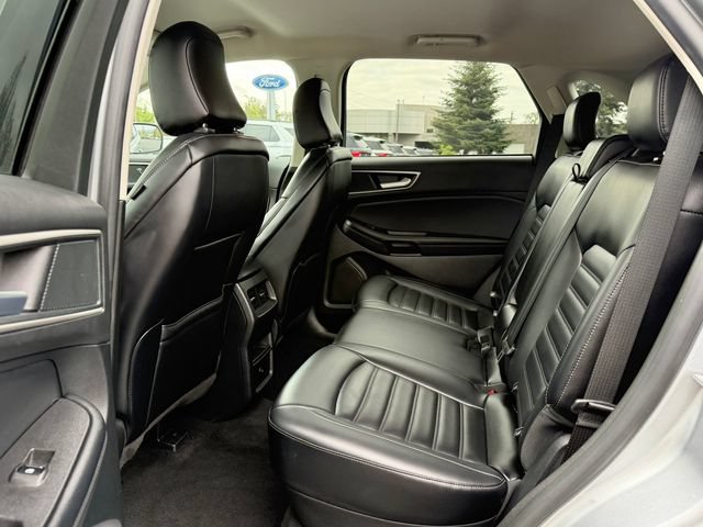 Used 2024 Ford Edge SEL AWD/4WD image 16